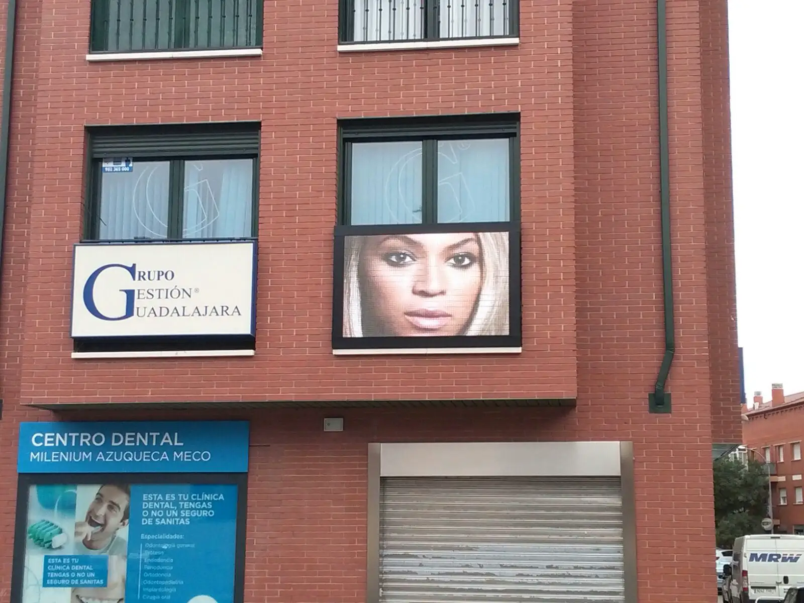 Pantalla Azuqueca de Henares